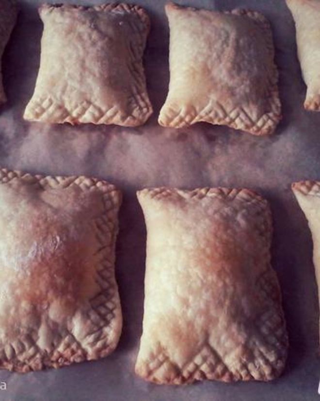 Рецепт слоек с сыром и яйцом