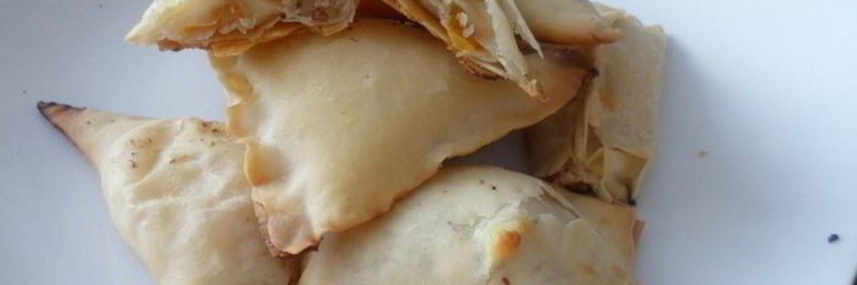 Рецепт Слоек с творогом, курагой и орехами