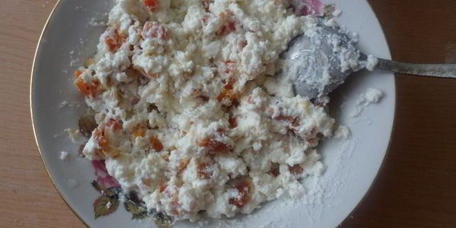 Рецепт слоек с творогом, курагой и орехами