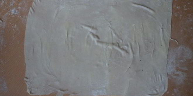 Рецепт слоек с творогом, курагой и орехами