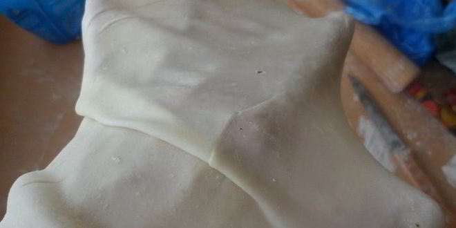 Рецепт слоек с творогом, курагой и орехами