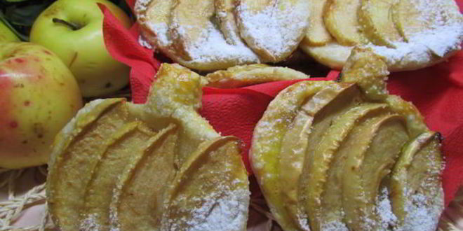 Рецепт слоек с яблоками