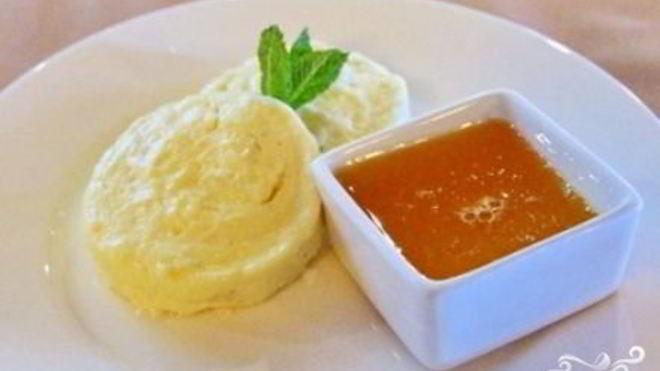 Рецепт диетических сырников в мультиварке на пару