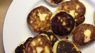 Рецепт Сырников с изюмом