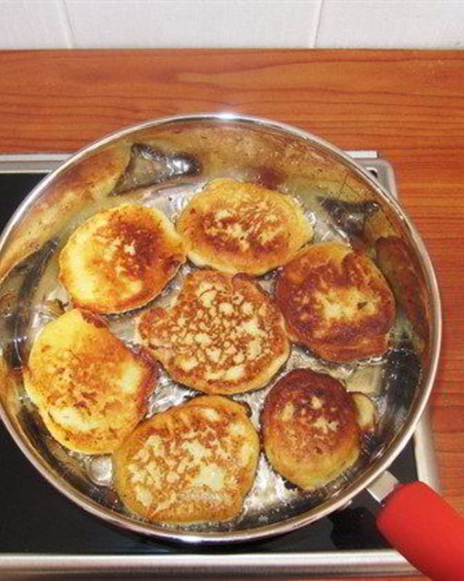 Рецепт сырников в сметане