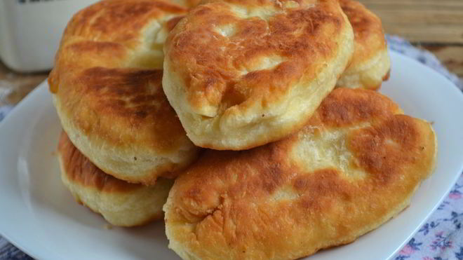 Рецепт бездрожжевого теста для пирожков на кефире