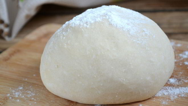 Рецепт простого бездрожжевого теста для пиццы