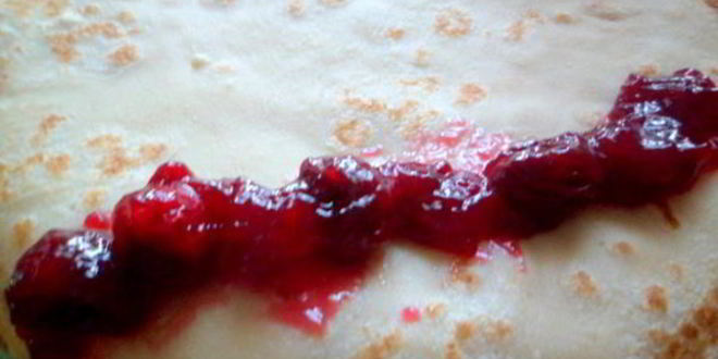 Рецепт блинного торта с вишней