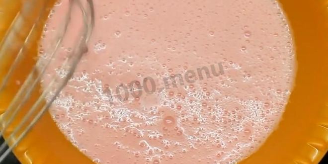 Рецепт йогуртового торта с клубникой без выпечки