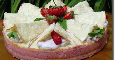 Рецепт Клубнично-кокосового торт