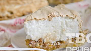 Рецепт Орехового торта с меренгой