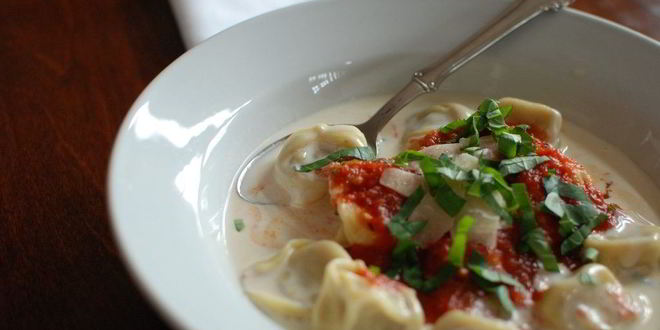 Рецепт Тортеллиней в сливочном соусе