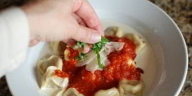 Рецепт тортеллиней в сливочном соусе