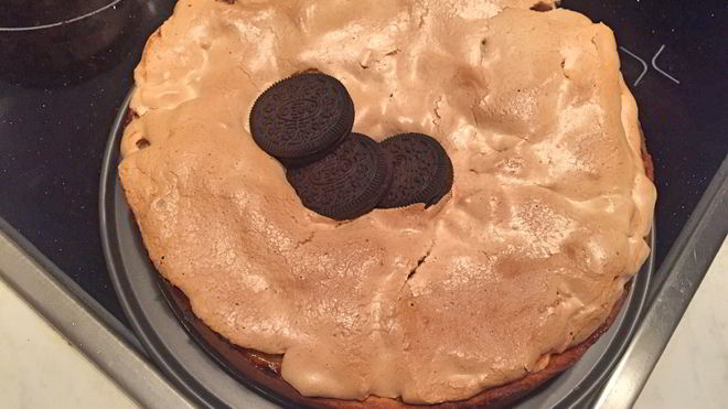 Рецепт яблочного торта с безе