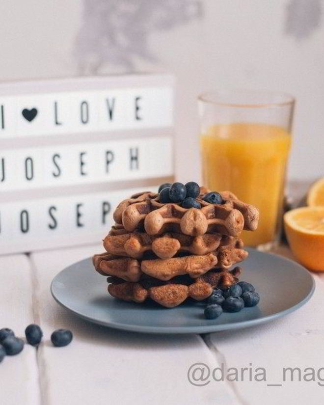 Рецепт вафель с корицей и яблочным пюре