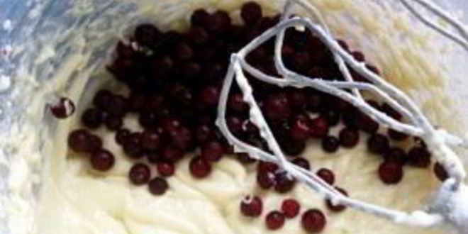 Рецепт венских вафель с брусникой на кукурузной муке