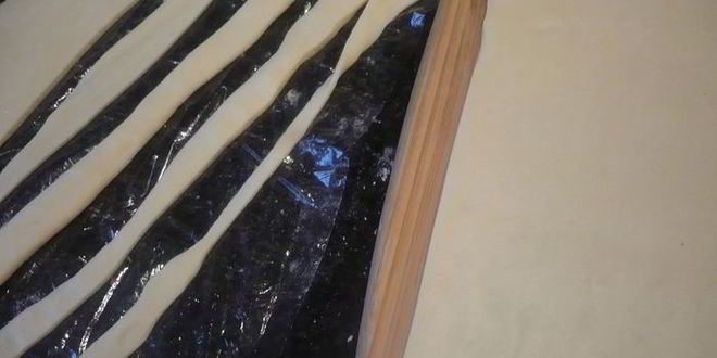 Рецепт ягодных конвертиков из особого слоеного теста