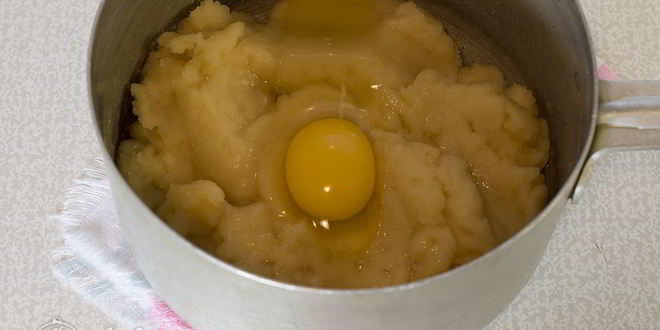 Рецепт домашних эклеров со сгущенкой