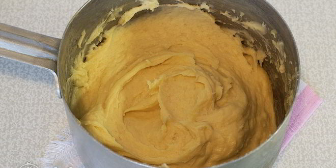 Рецепт домашних эклеров со сгущенкой