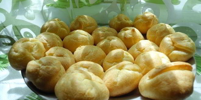 Рецепт профитролей для молодых хозяек