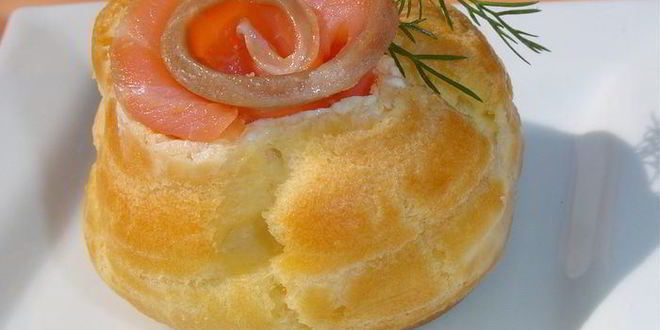 Рецепт профитролей с красной рыбой