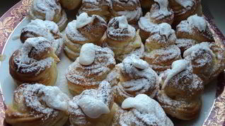 Рецепт Профитролей с ванильным заварным кремом