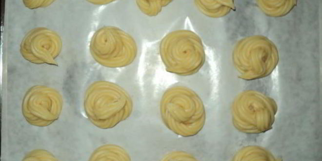 Рецепт профитролей с ванильным заварным кремом