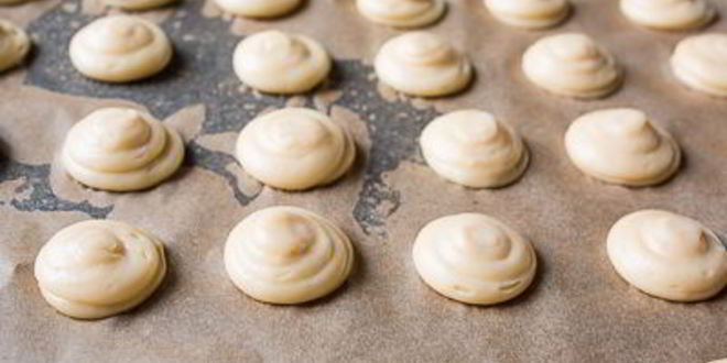 Рецепт профитролей со сливочным сыром и лососем