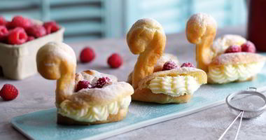 Рецепт Эклеров Лебеди