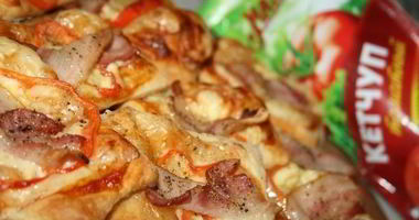 Рецепт Закусочных слоек с беконом