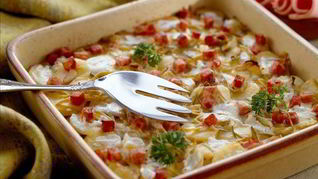 Рецепт Луковой запеканки с ветчиной