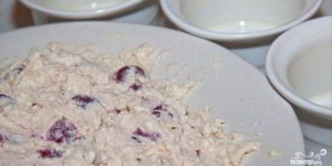 Рецепт творожной запеканки с вишней