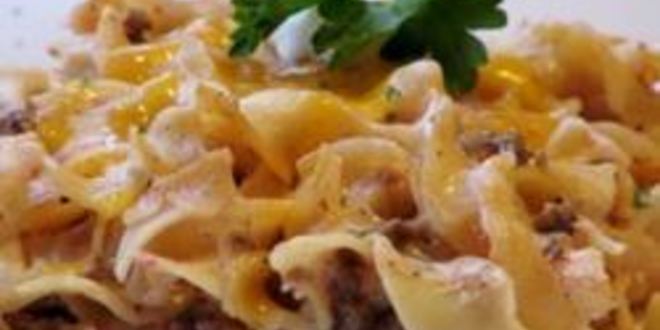 Рецепт Запеканки из макарон с фаршем, творогом и сметаной