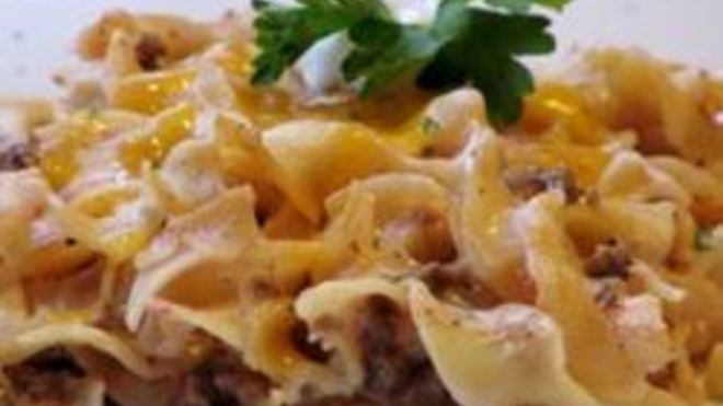 Рецепт запеканки из макарон с фаршем, творогом и сметаной