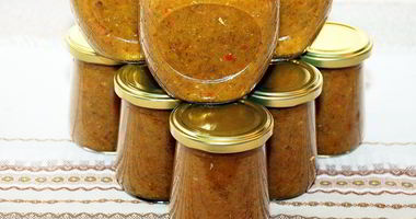 Рецепт Аджики из алычи на зиму