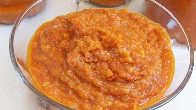 Рецепт аджики из кабачков с томатной пастой на зиму