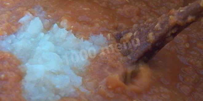 Рецепт аджики из кабачков с томатной пастой на зиму