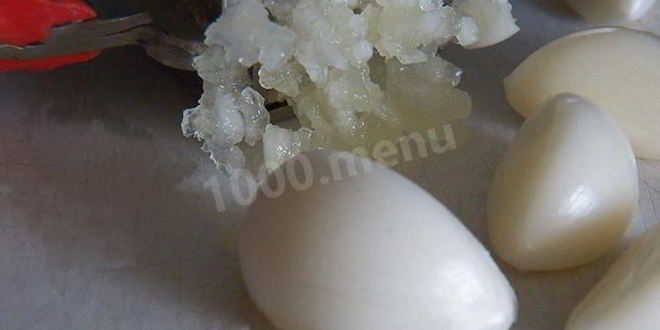 Рецепт аджики из кабачков с томатной пастой на зиму