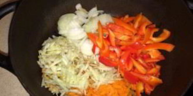 Рецепт аджики из помидоров и лука на зиму