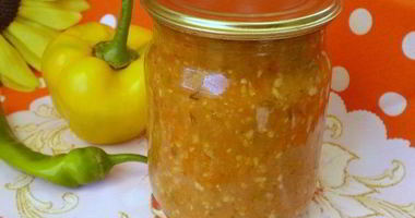 Рецепт Аджики из помидоров и перца с чесноком