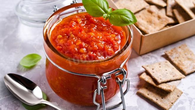 Рецепт аджики с кабачками и помидорами на зиму