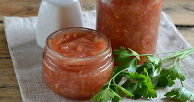 Рецепт Аджики с хреном сырая