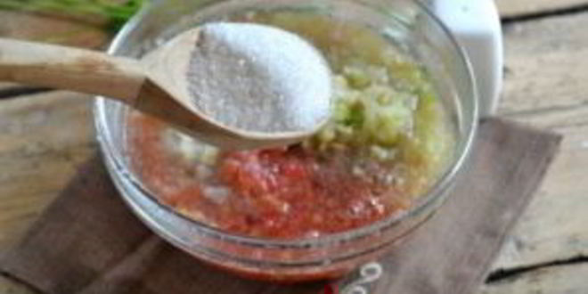 Рецепт аджики с хреном сырая