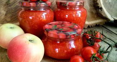Рецепт Аджики с морковкой и яблоками