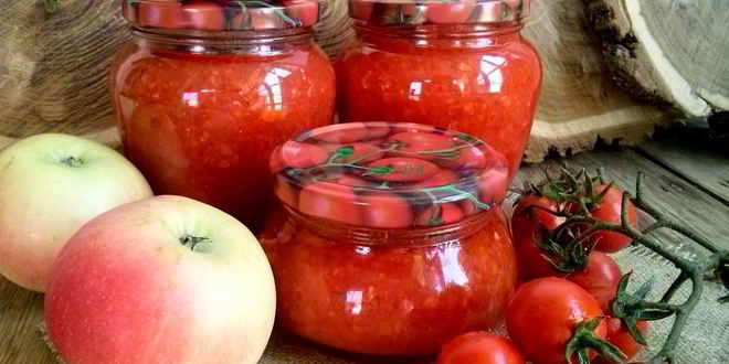 Рецепт Аджики с морковкой и яблоками