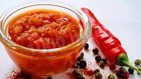 Рецепт Ароматной аджики с яблоками