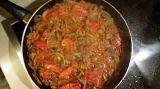 Рецепт Говядины с аджикой и помидорами