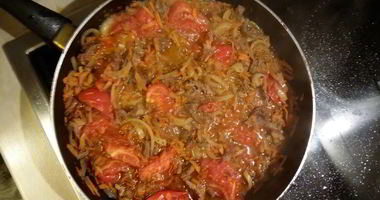 Рецепт Говядины с аджикой и помидорами