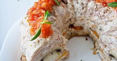 Рецепт Мясной короны с соусом-аджикой