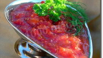 Рецепт Жгучей аджики из хрена и помидор с чесноком на зиму